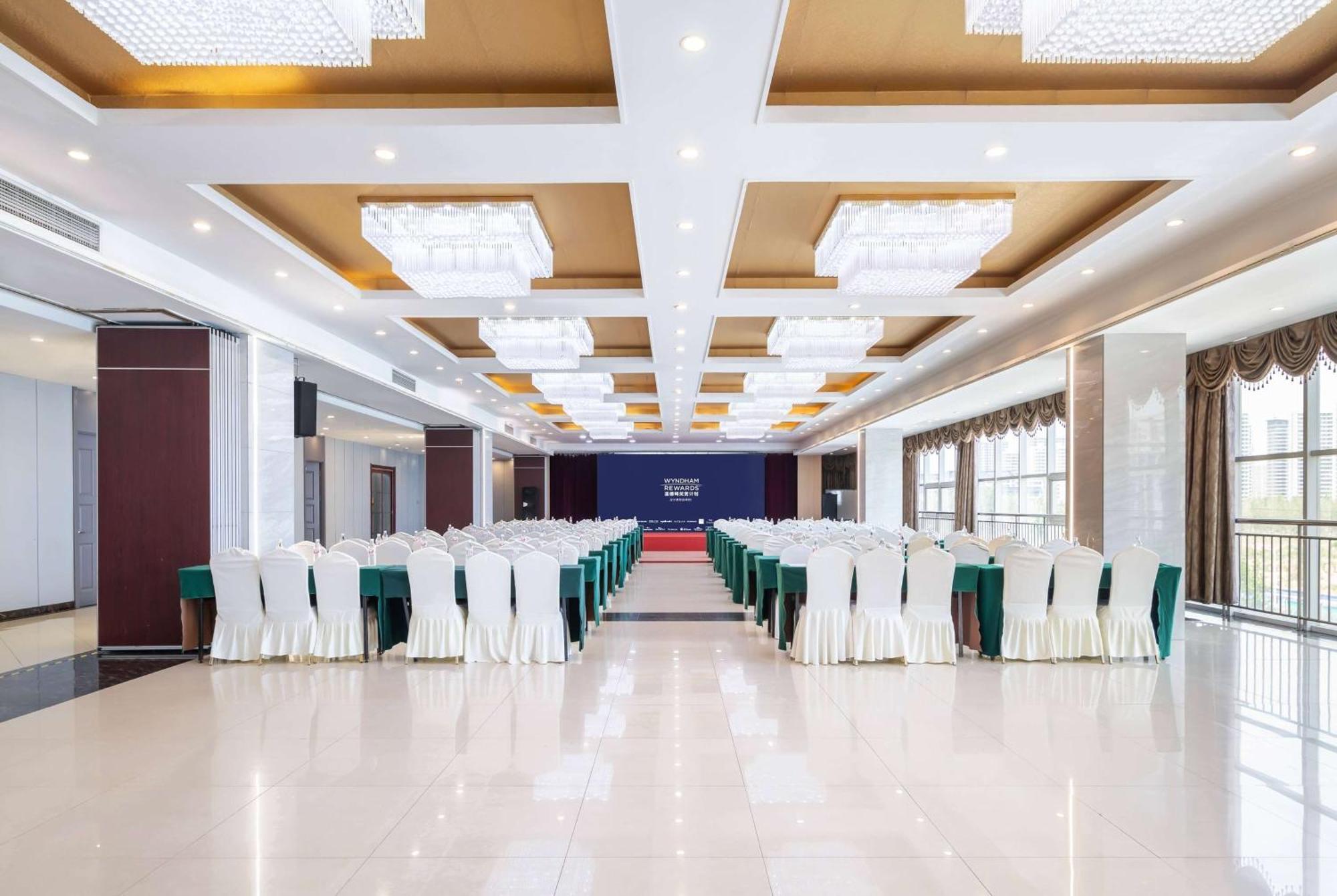 Ramada Linyi North Linyi (Shandong) Exterior foto