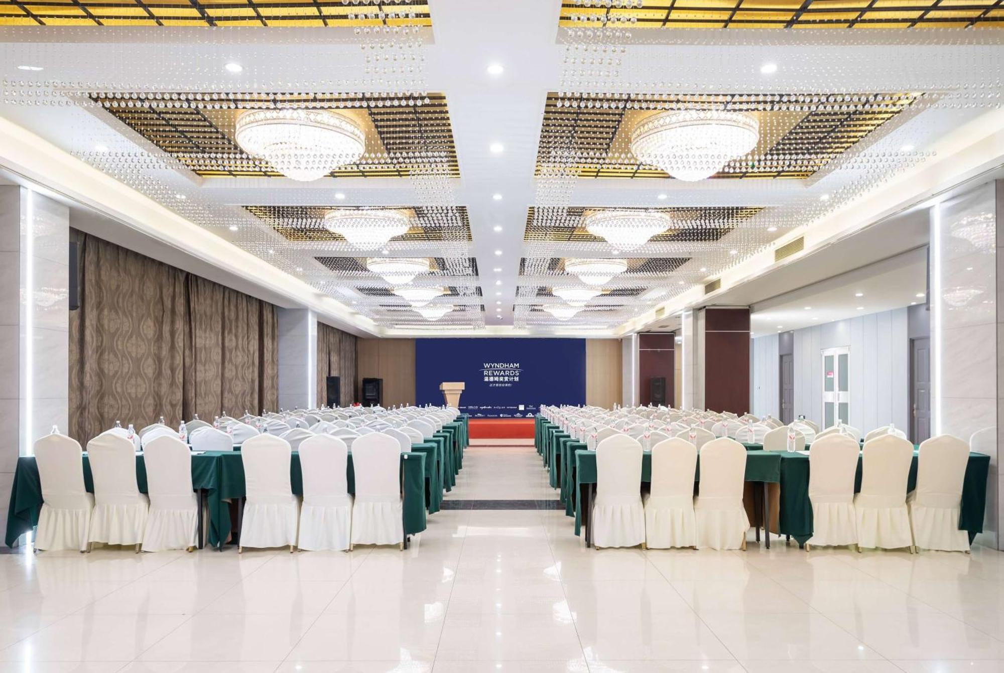Ramada Linyi North Linyi (Shandong) Exterior foto