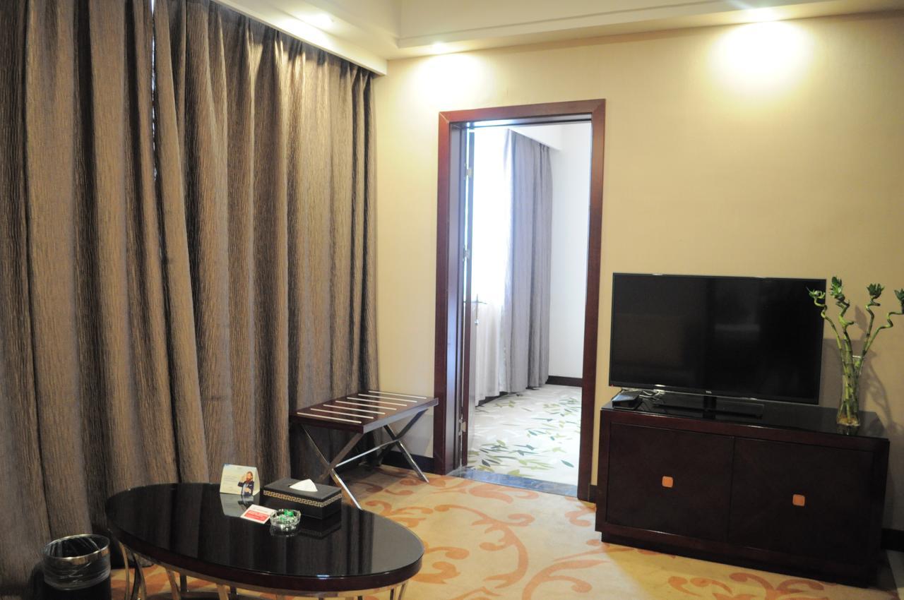 Ramada Linyi North Linyi (Shandong) Exterior foto